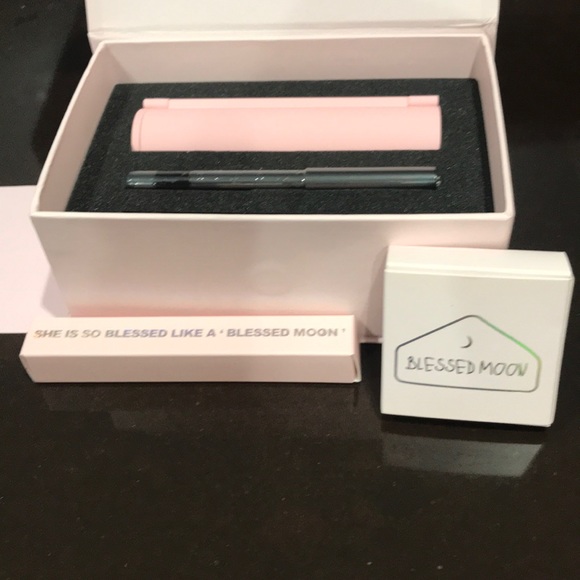 Makeup - Picture 4 of 7